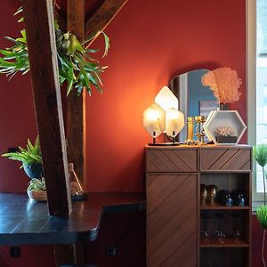 Deluxe Studio